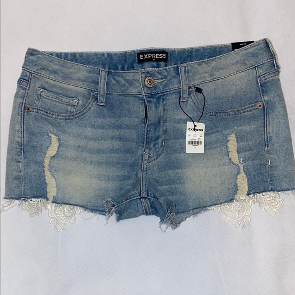 Express Shortie Low Rise Shorts size 6